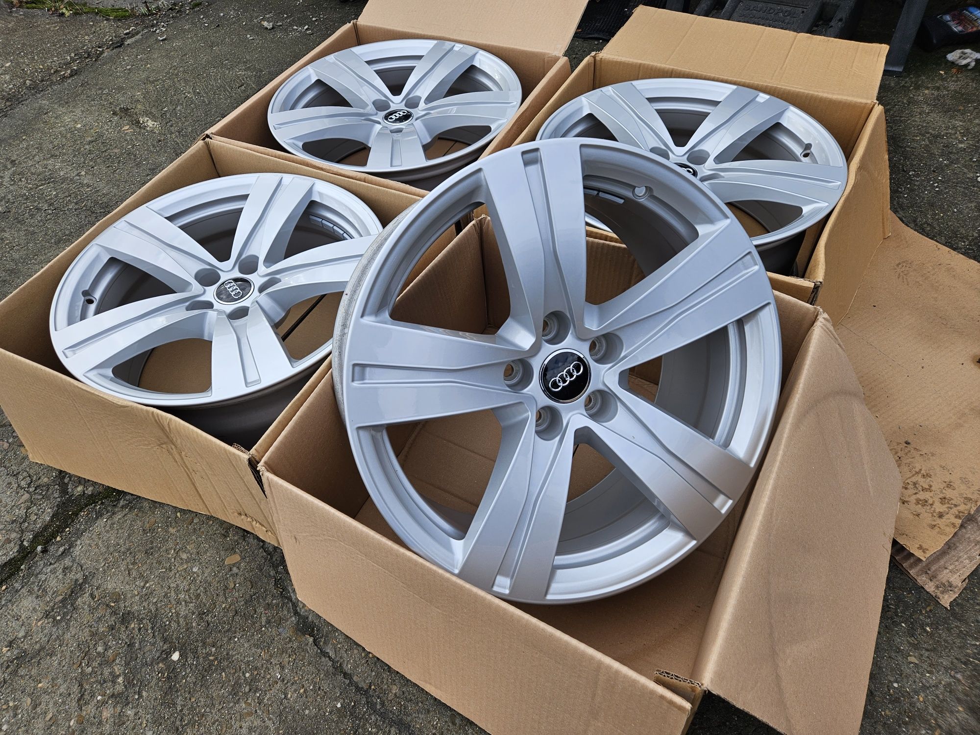 Felgi aluminiowe 5x112 8j et 25 66.6 18" AUDI a4 a5 a6 q5