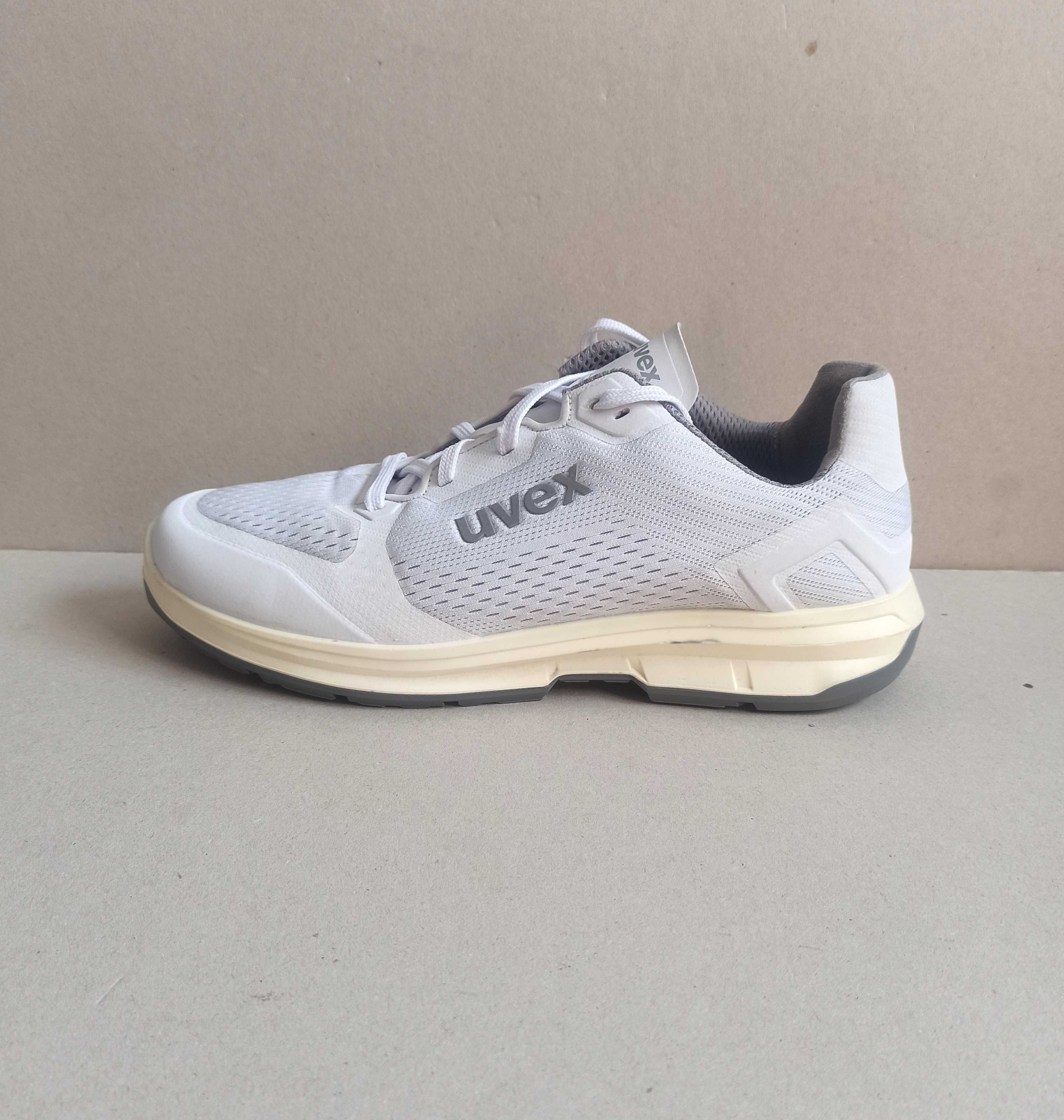 Męskie buty Uvex Sport White NC roz.43 JAK NOWE