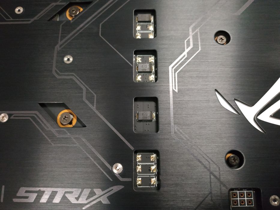 Asus Rog Strix GTX 1070 OC 8Gb (Boost 1860 МГц)