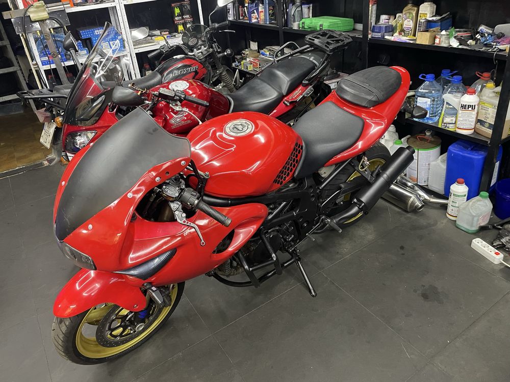 Suzuki Tl1000s переоформлення