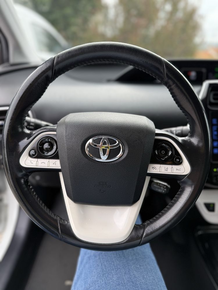 Toyota Prius PHEV 2017
