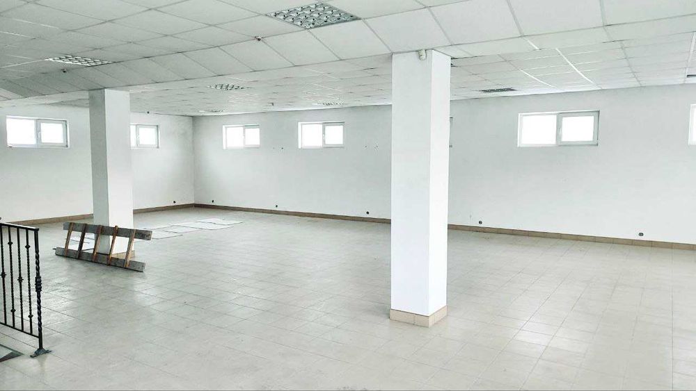 Продається комерційне приміщення . Чортків