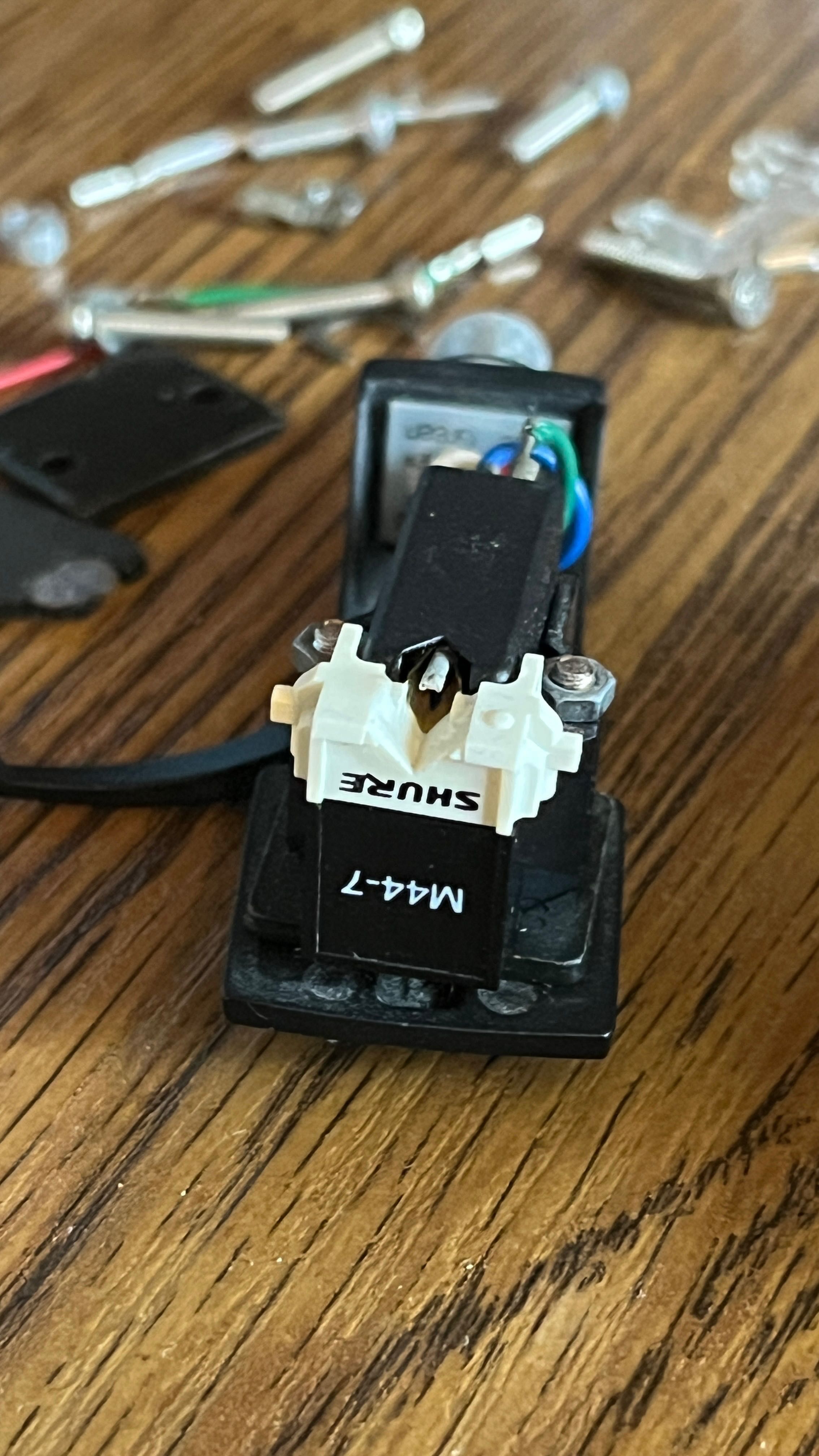 Igły gramofonowe Shure M-44 plus headshell i akcesoria