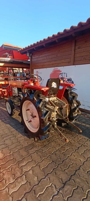 Campanha de Natal: Trator Yanmar YM 2000 + 4 alfaias POUPE 1250€