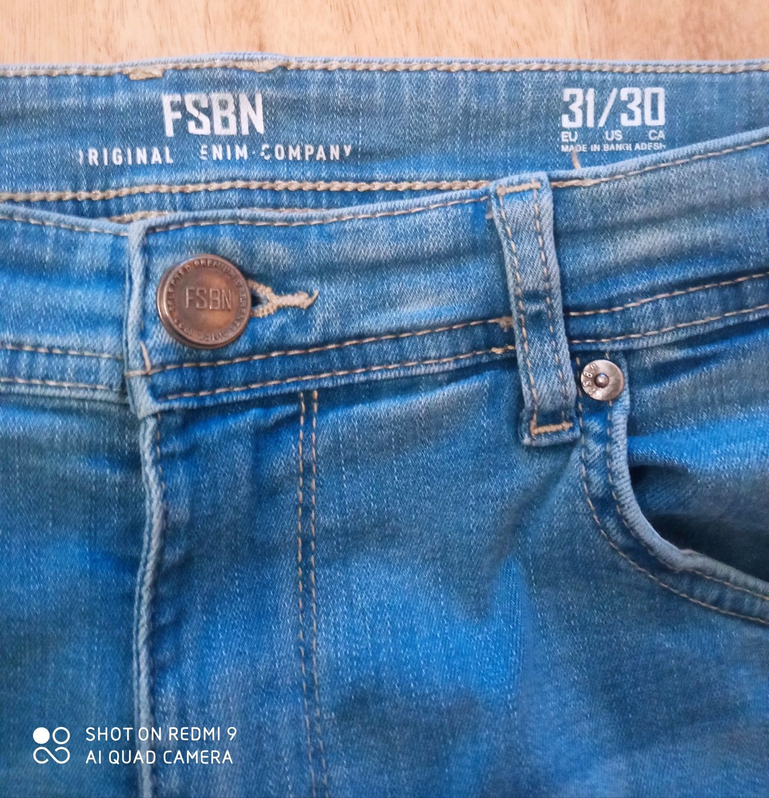 Spodnie męskie/młodzieżowe FSBN jeans z dziurami rozmiar 31/30