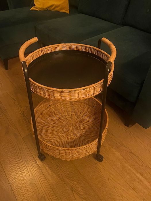 Stolik pomocniczy na kółkach Lubban