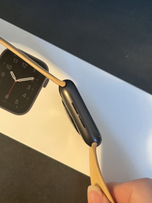 Apple Watch SE 44mm