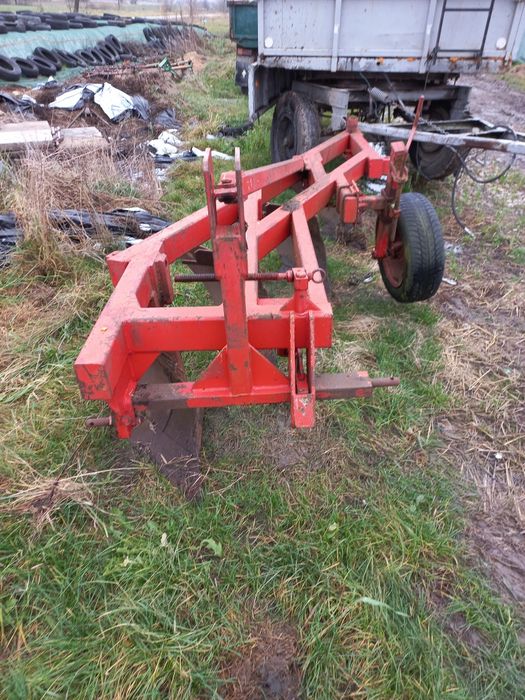 Sprzedam pług 4-skibowy zagonowy