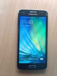 Телефон SAMSUNG Galaxy A3, разбит экран