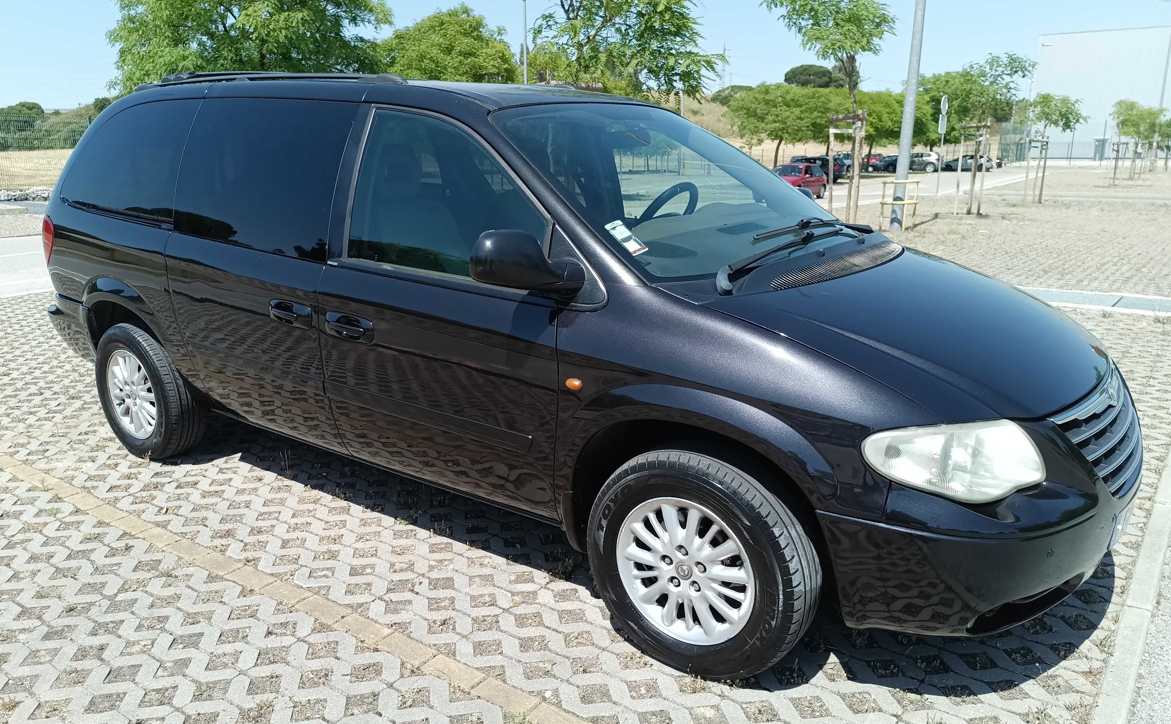 Chrysler Grand Voyager 2.8 CRD 150cv Caixa Automática 7 lugares