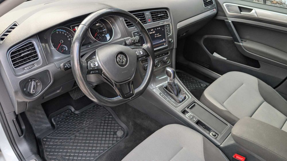 продам eGolf 2015 24кВт