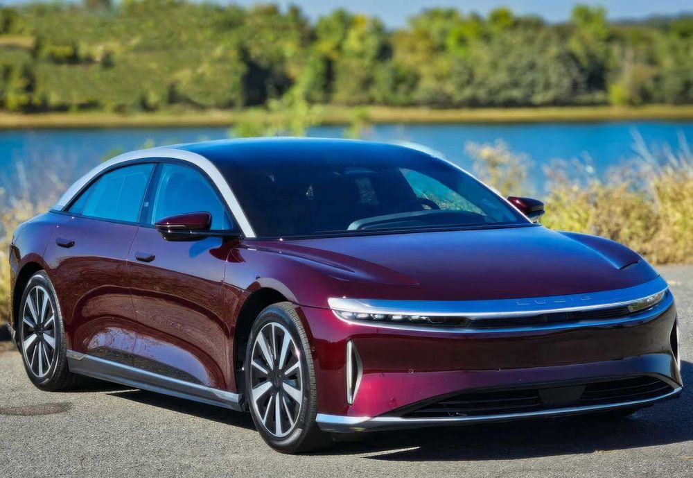 Lucid Air Touring      2023