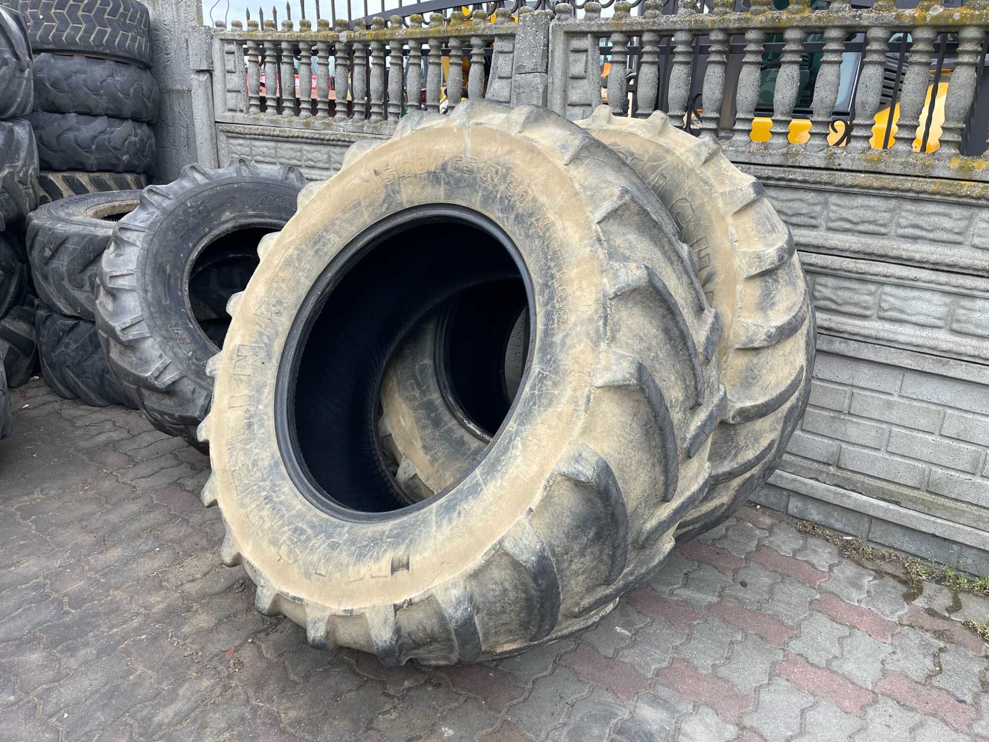 Opony 540 65 R30 Michelin 2 sztuki ciągnik traktor opona