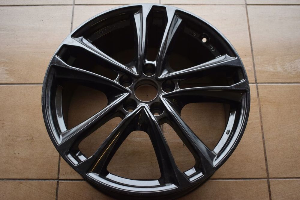 Hyundai 7,5Jx19 5x114,3 ET49,5