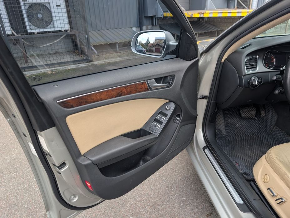 Audi A4 2.0tfsi 2013