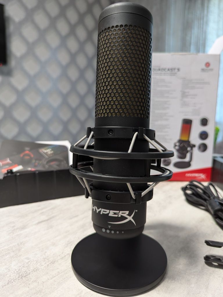 Мікрофон HyperX Quadcast S
