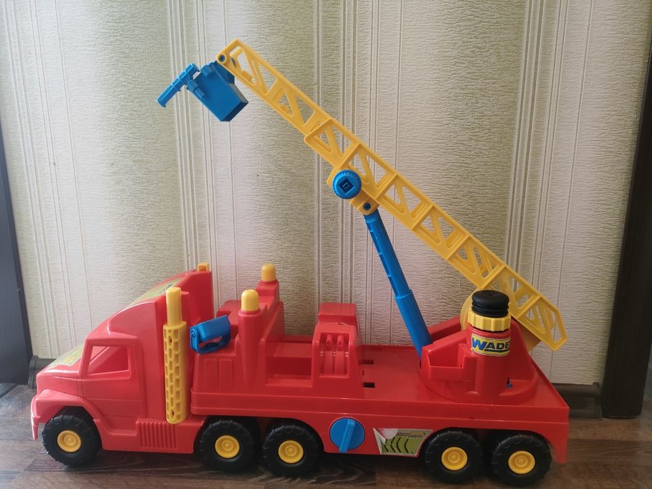 Велика пожарна машина wader