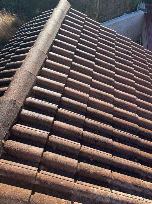 Limpeza de telhados com ou sem hidrofugante