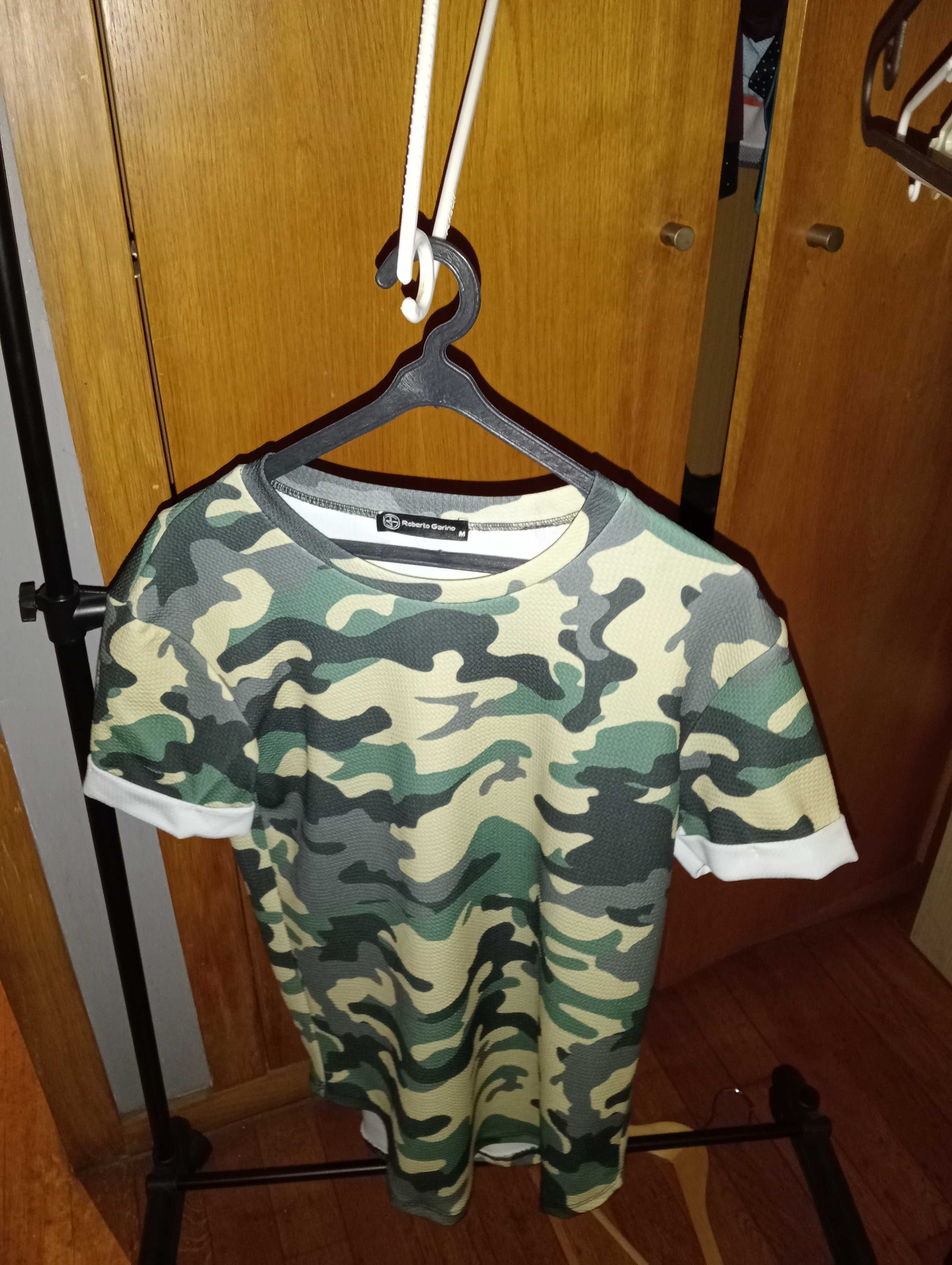 T-shirt homem militar