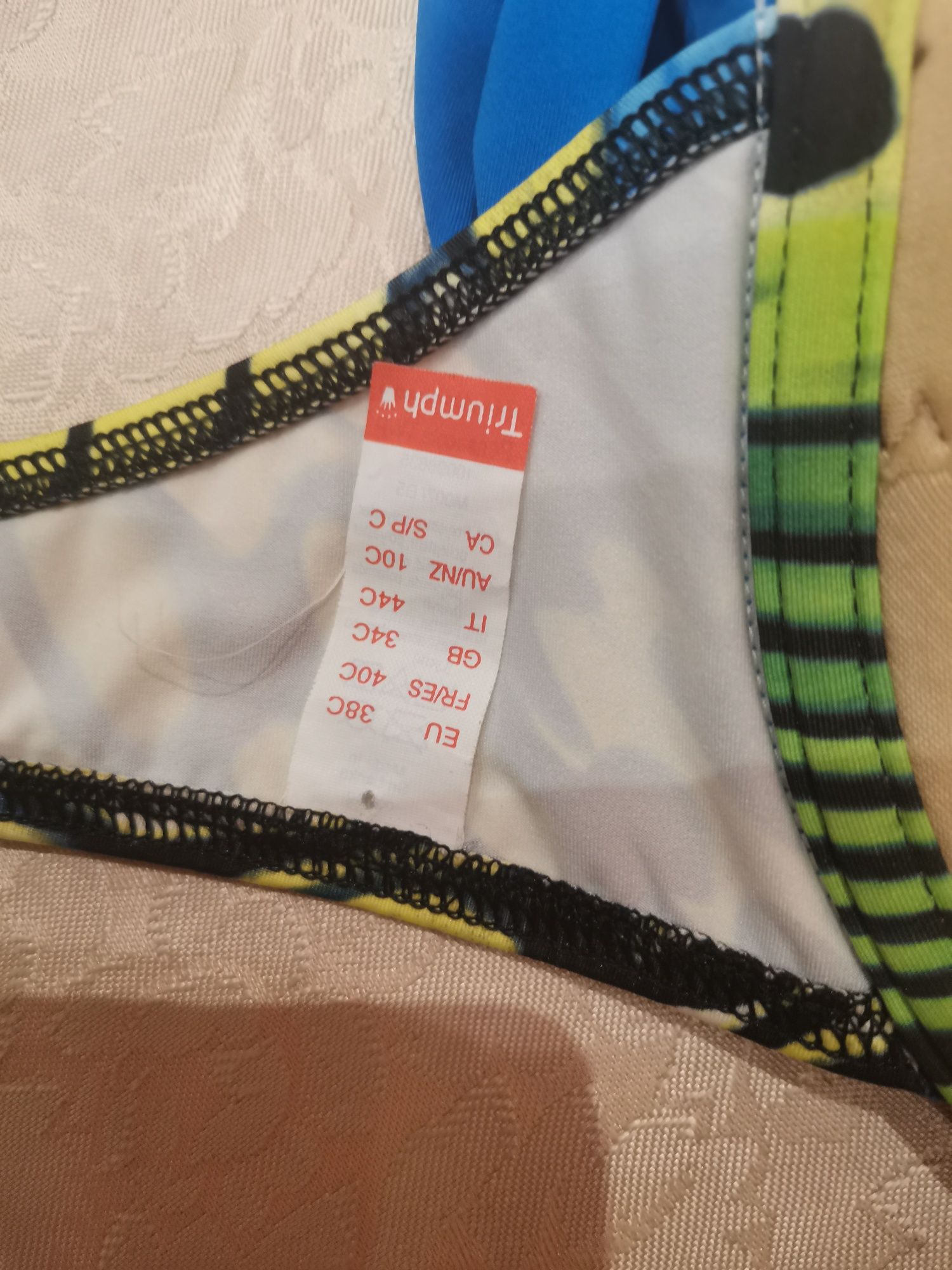 Strój kąpielowy, bikini kąpielowe Triumph rozm 38 C, kolory