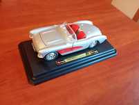 Bburago Chevrolet Corvette model 1:24 Made in Italy stary kolekcjoner