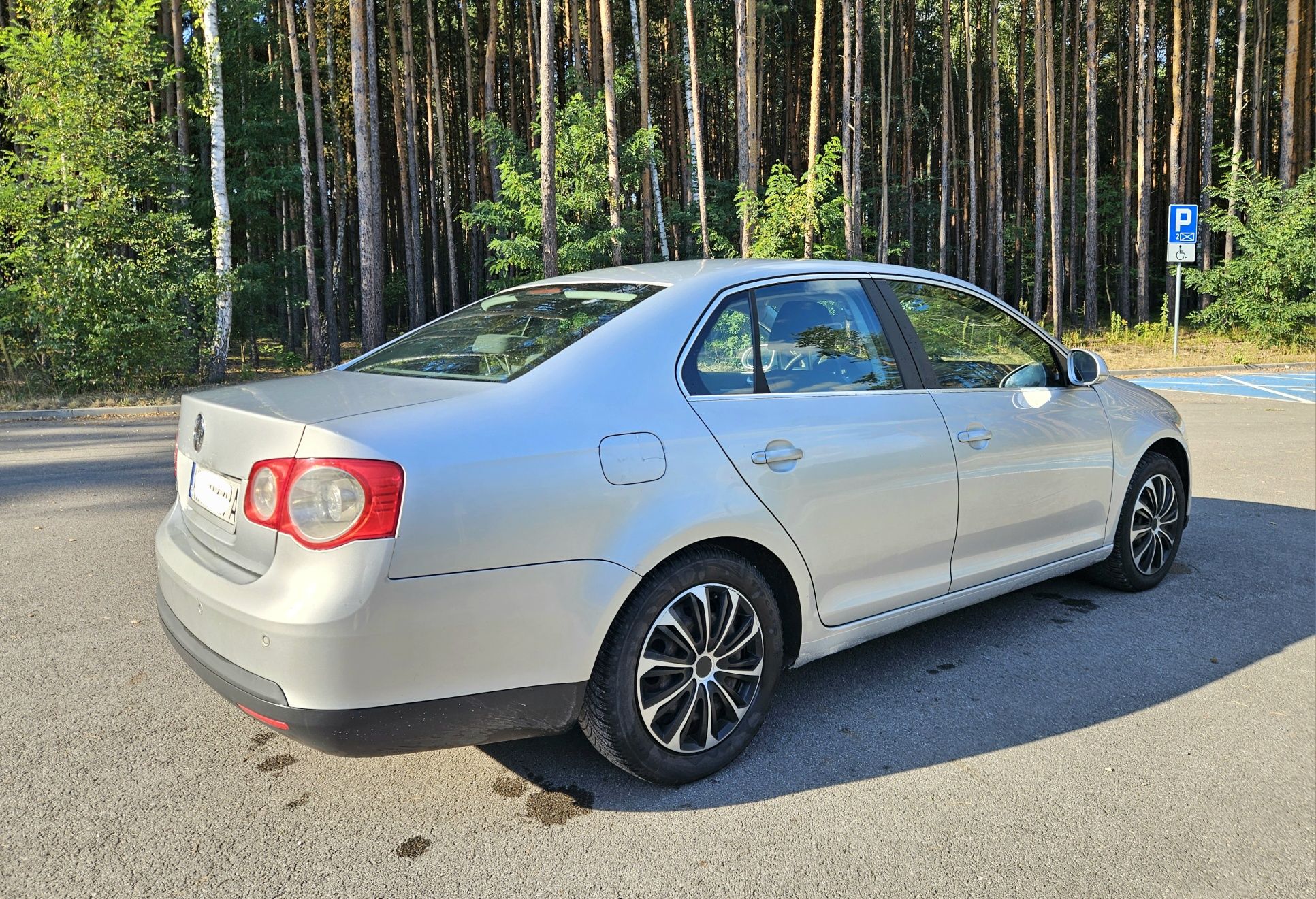 Volkswagen Jetta 2006 - 1.6 Mpi- LPG- Zamiana