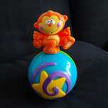 Wańka wstańka Fisher Price Małpka