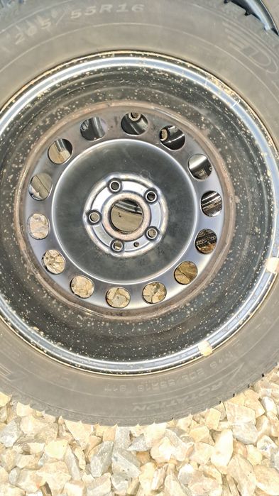 Felgi stalowe 16. 5x112  z oponami 205x55x16 zimowe