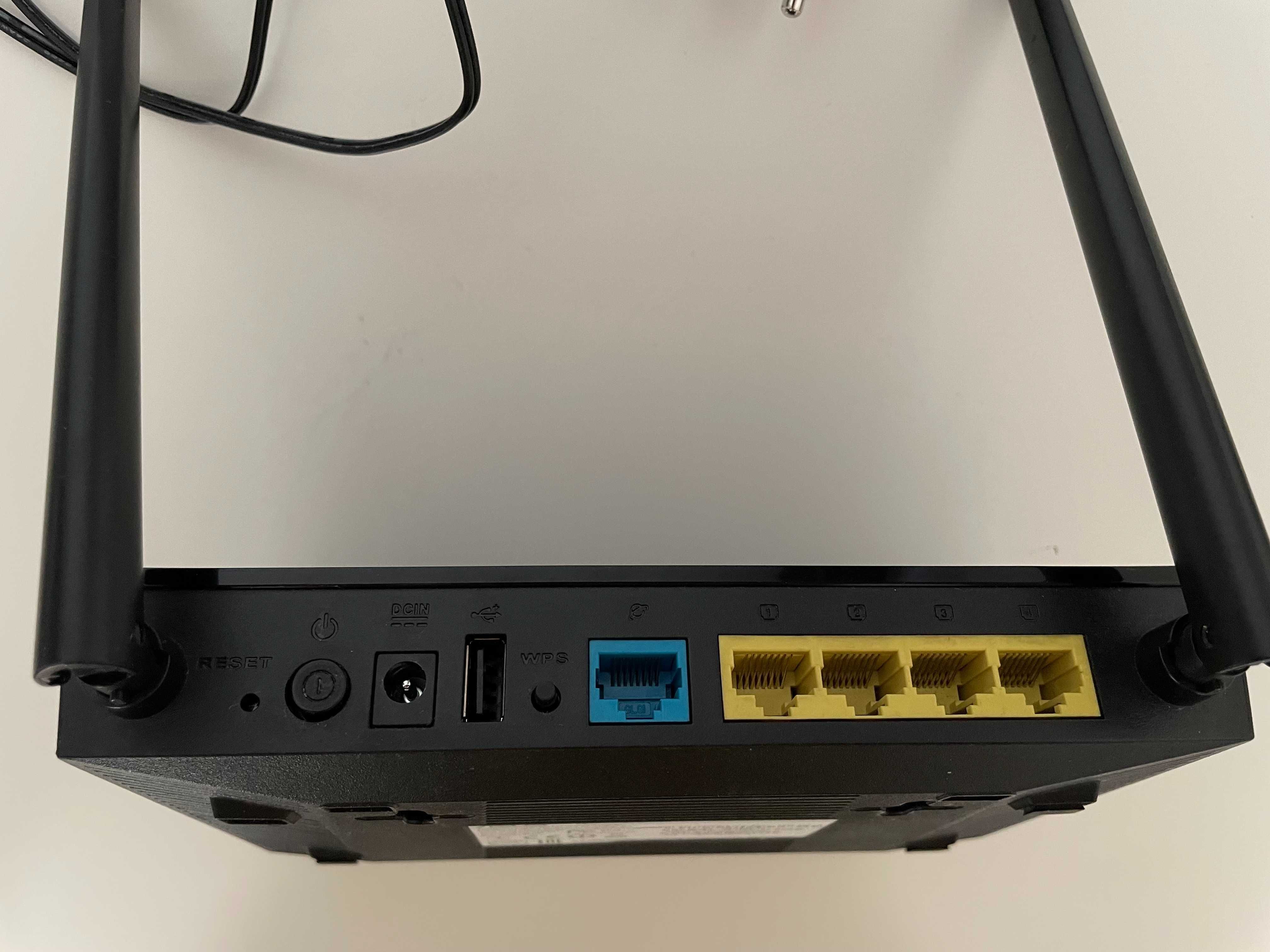 Router Asus RT-AC51U
