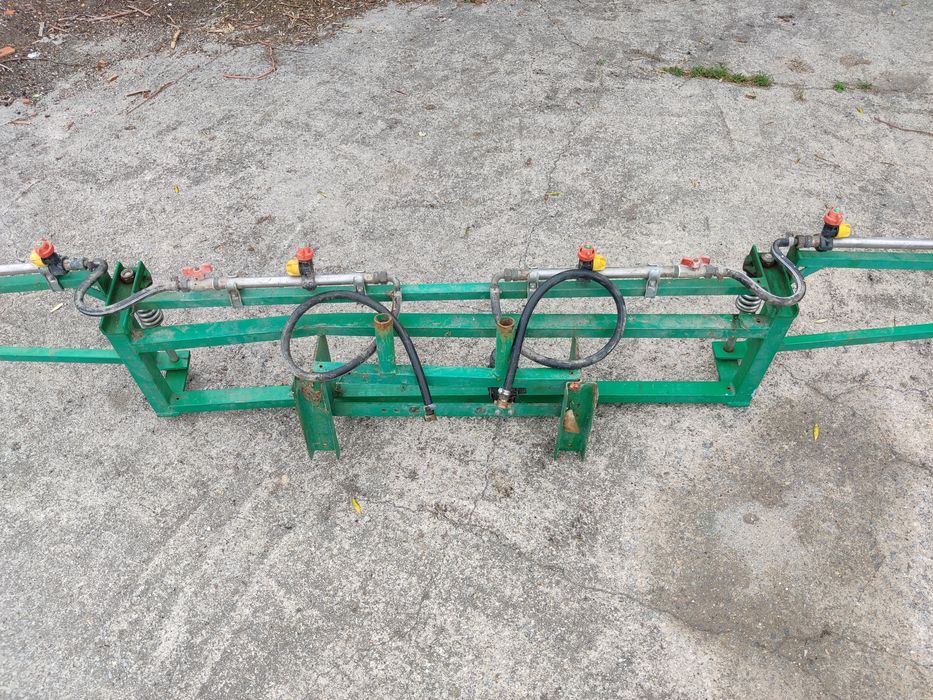 Barras para deitar herbicidas