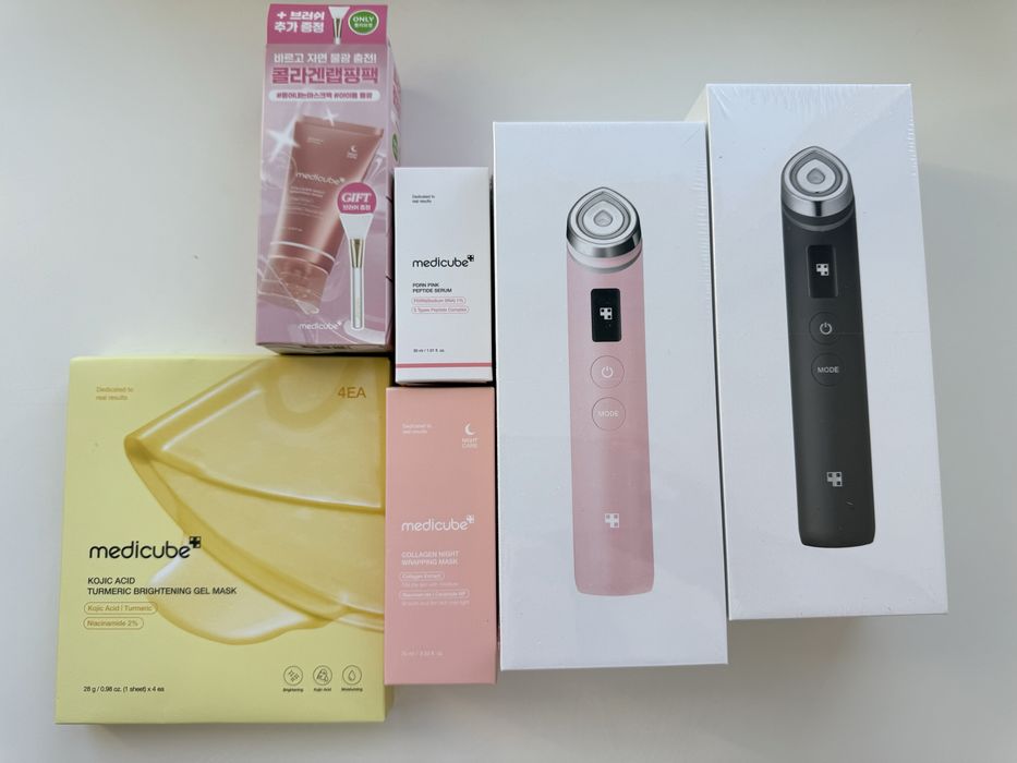 Пристрій для догляду за шкірою 6в1 Medicube Age-R Booster Pro
