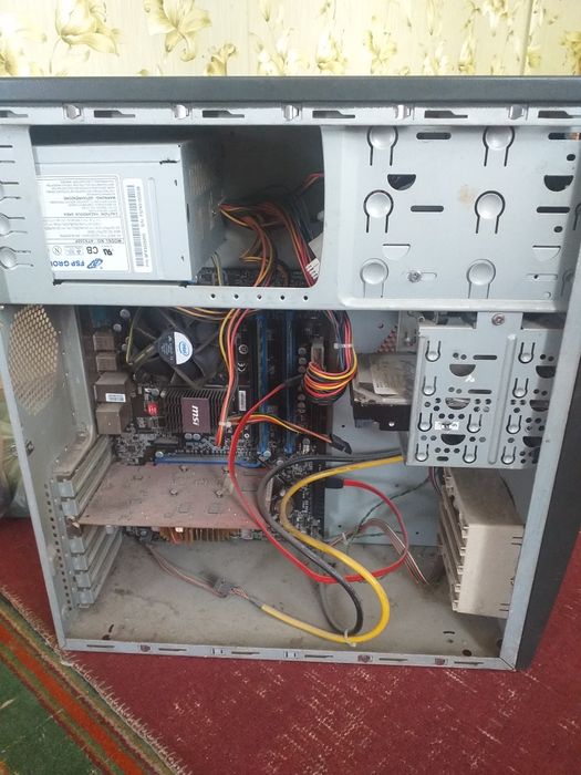 Системний блок  Intel Celeron  під відновлення або на запчастини