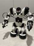 Robot zdanie sterowany zabawka inteaktywna