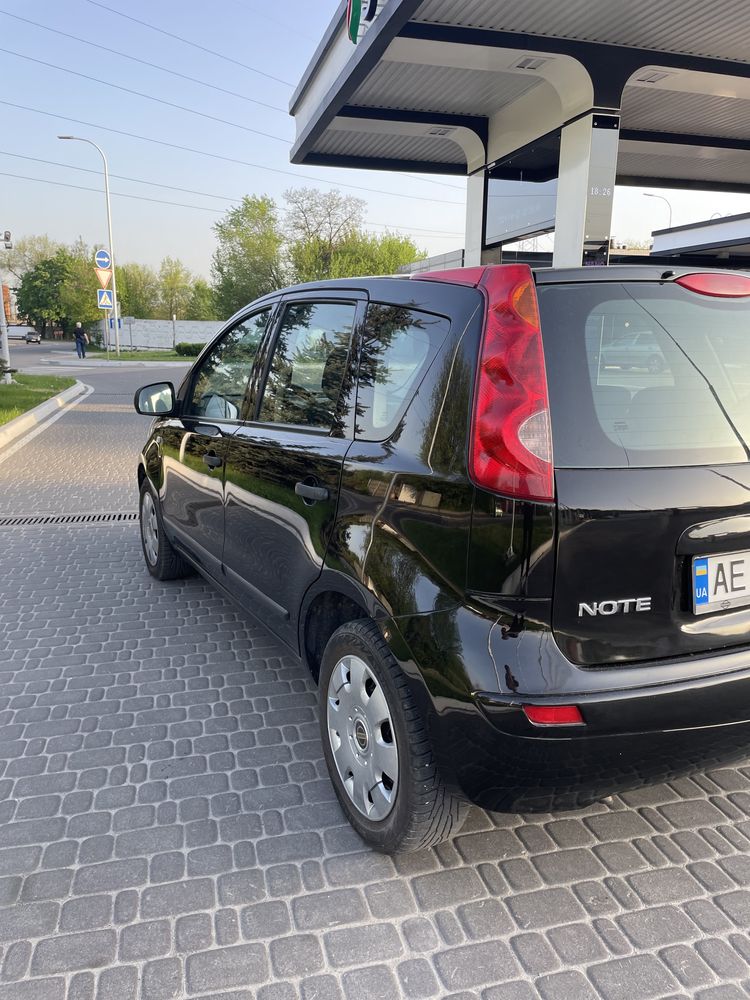 Продам Nissan Note