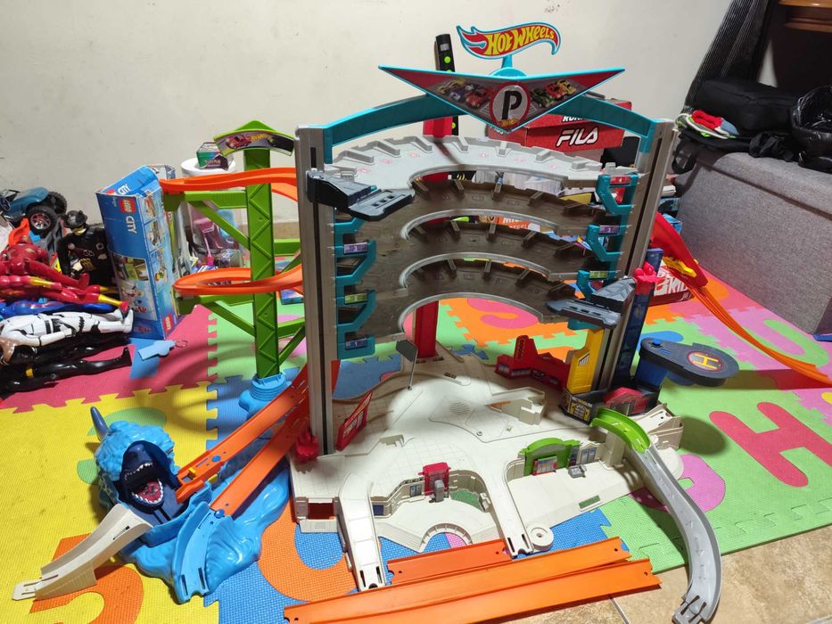Garagem HotWheels