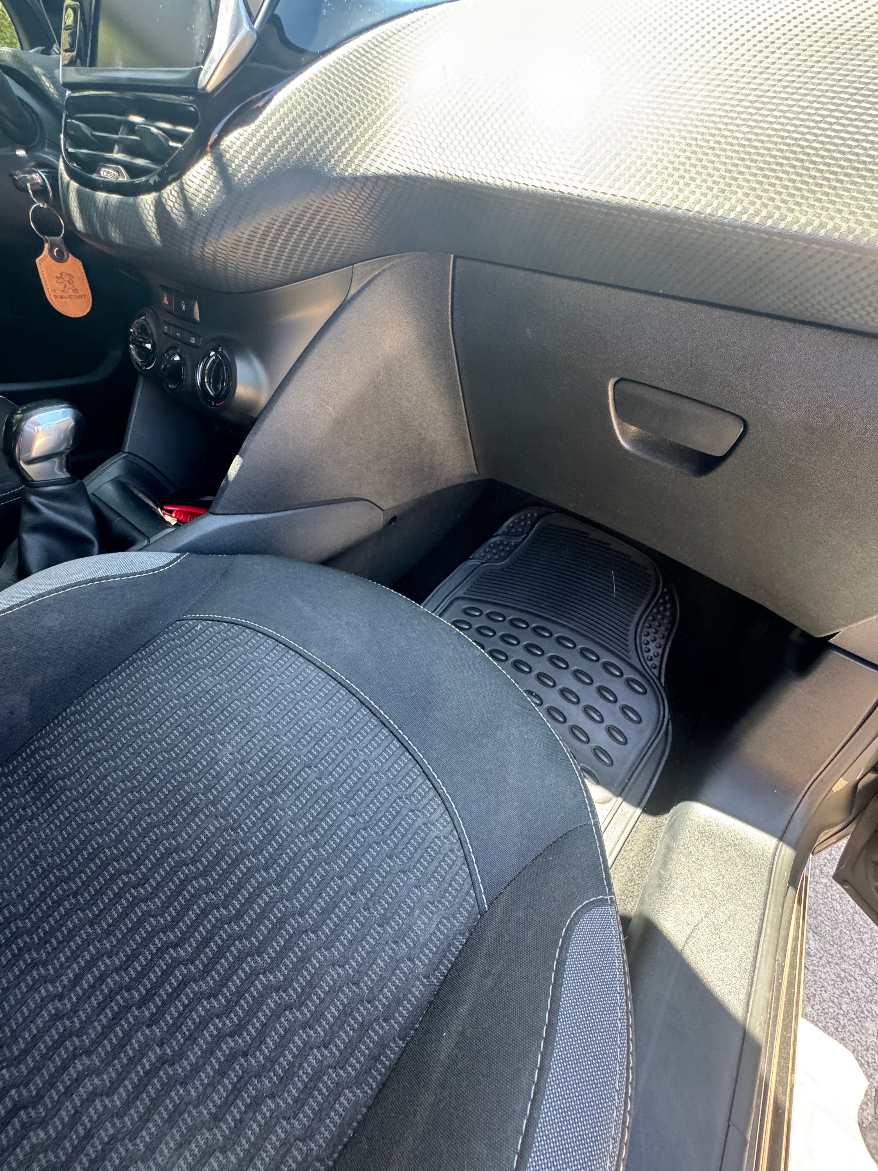 Peugeot 208 puretech style