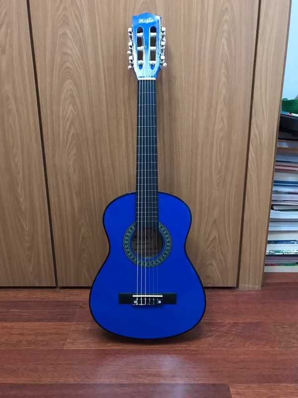 Guitarra acústica Junior - Music Alley