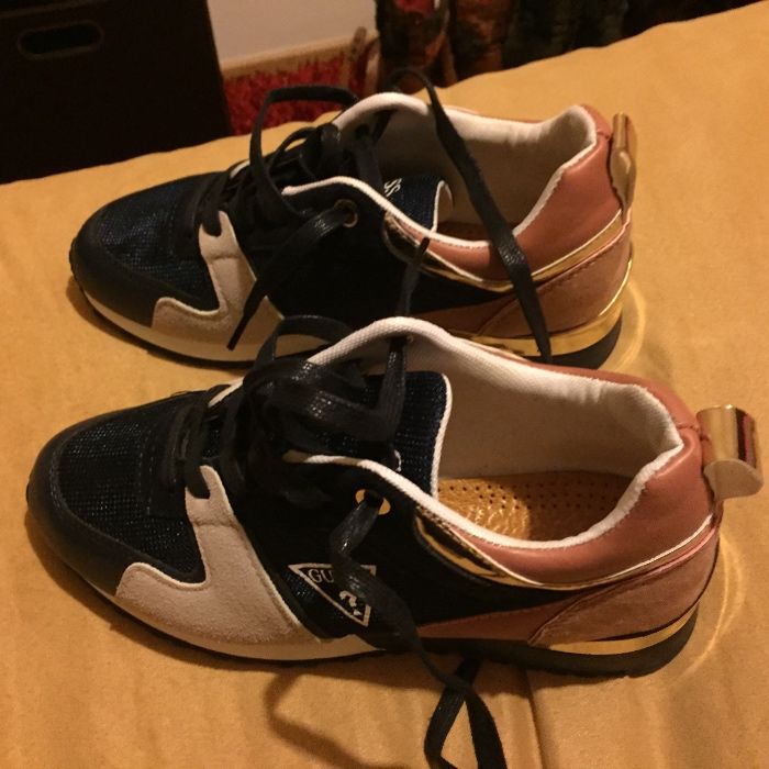 Ténis Guess não originais 20 euros tamanho 40