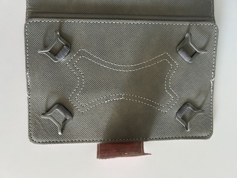 Etui na tablet 7 cali