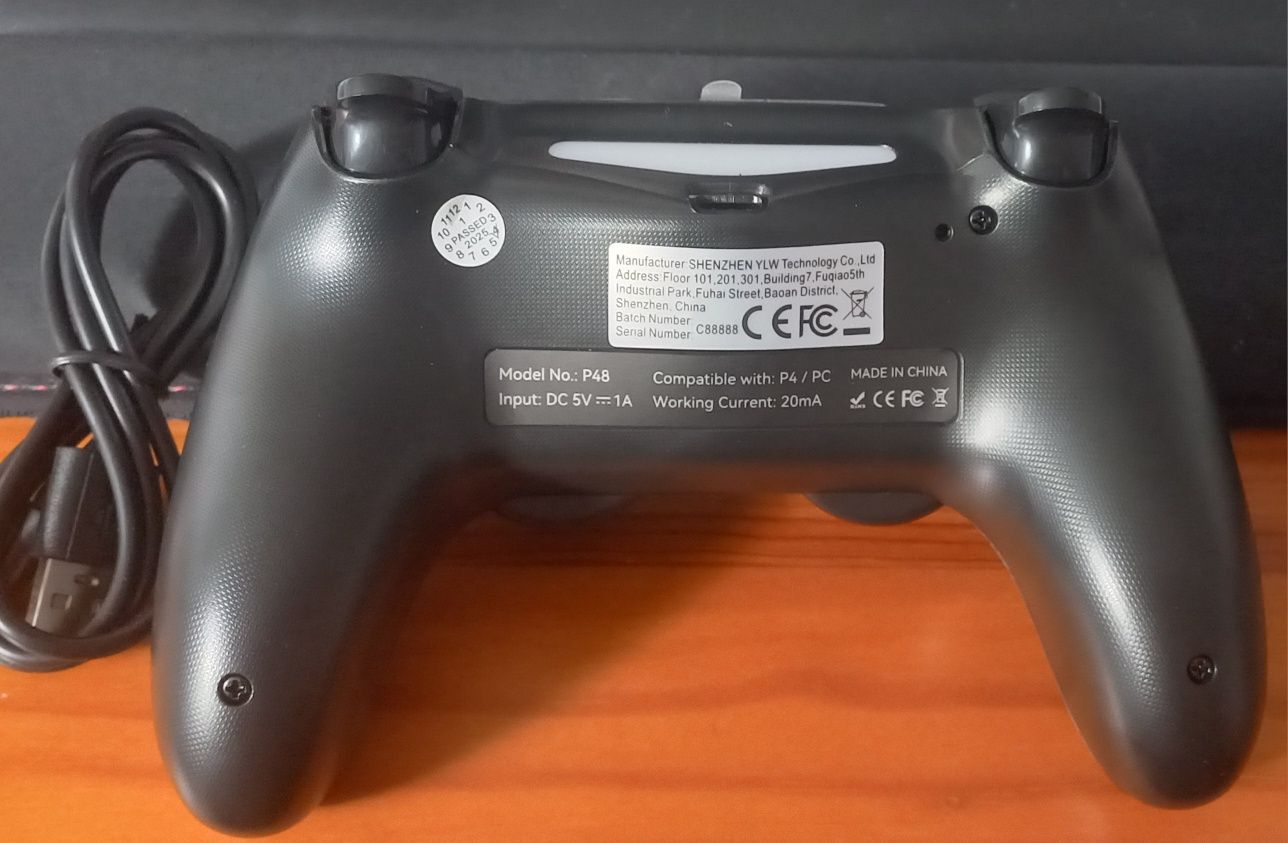 Comando PS4 novo