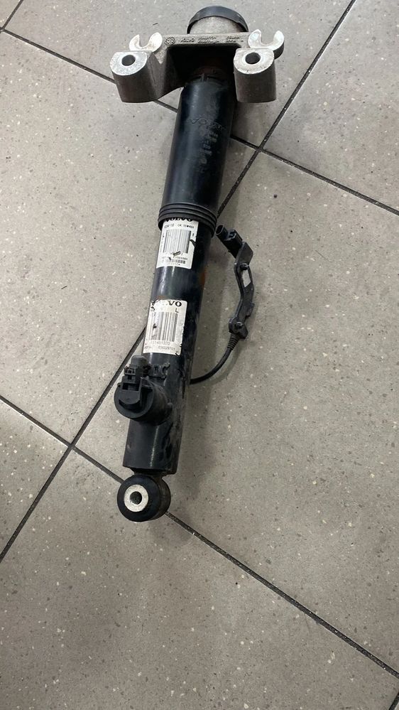 amortyzator tylny lewy pneumatyka volvo xc90 ii p gwarancja fv
