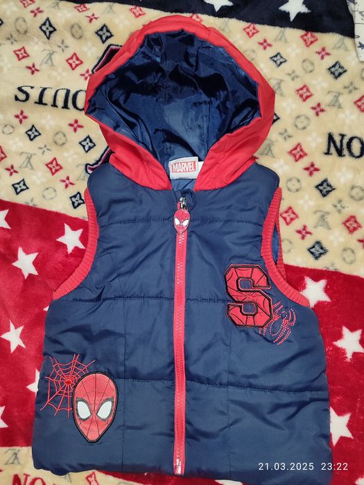 Жилетка на мальчика