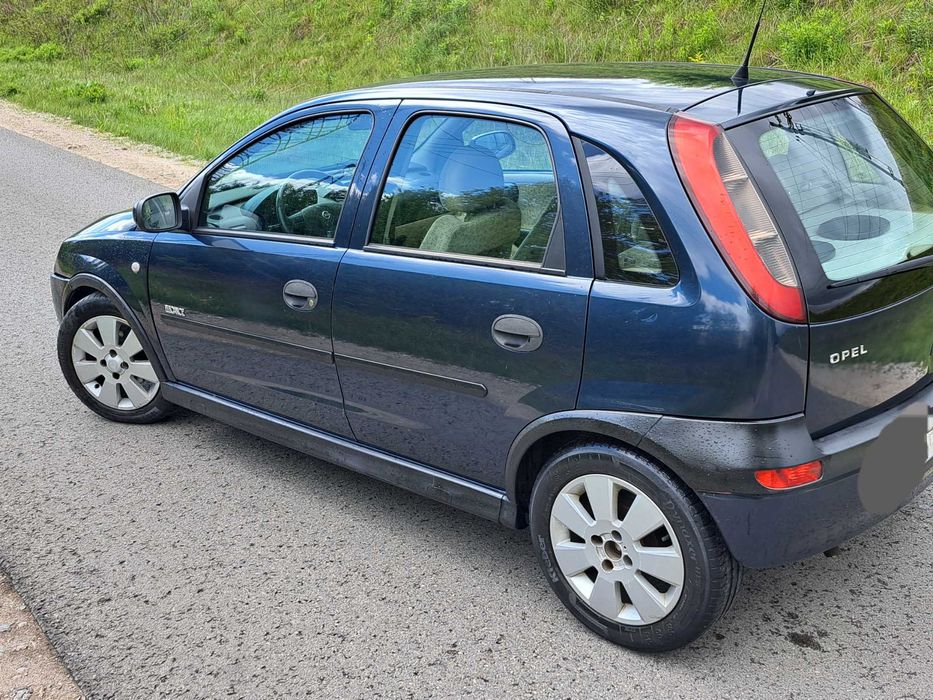 Sprzedam ładnego Opla Corsa C 1.2 benzyna 2002r Elegance