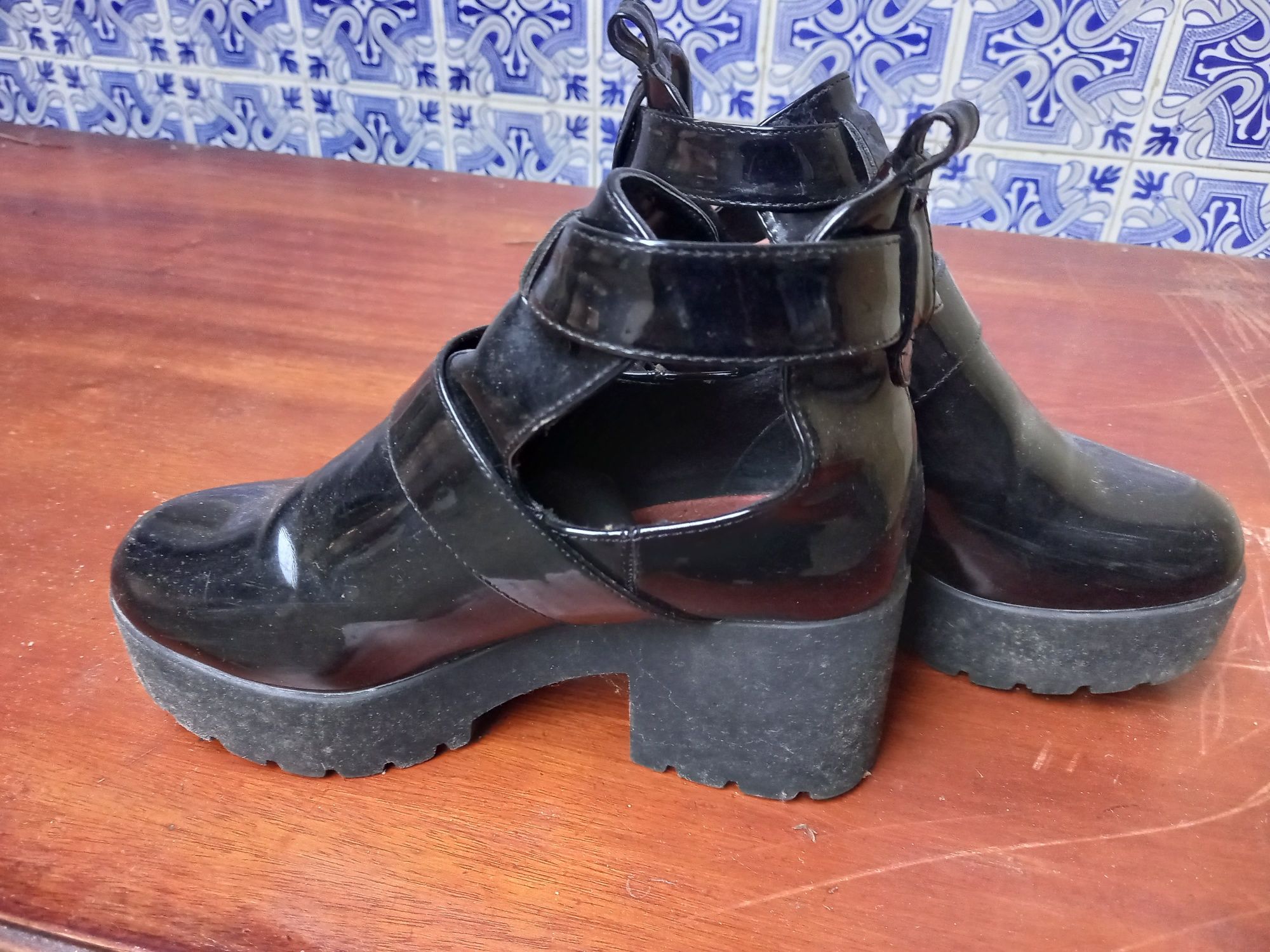 Vendo sapatos Usados