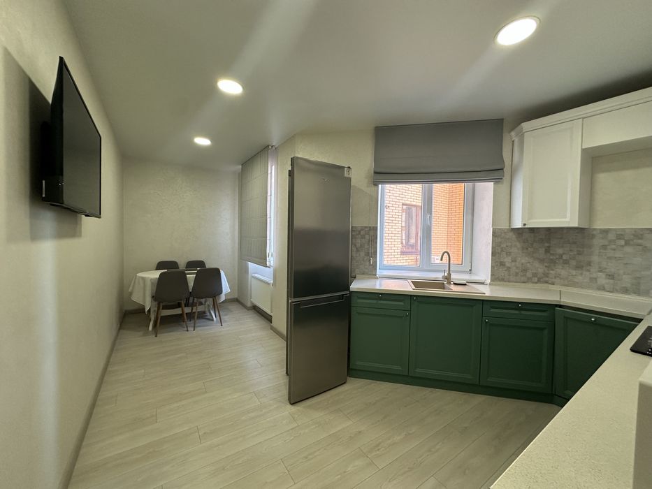 Продам 2-к квартиру у ЖК Щасливий (Счастливый -1),68 м2,окремі кімнати