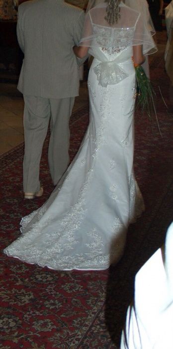 Suknia ślubna styl syrenka
