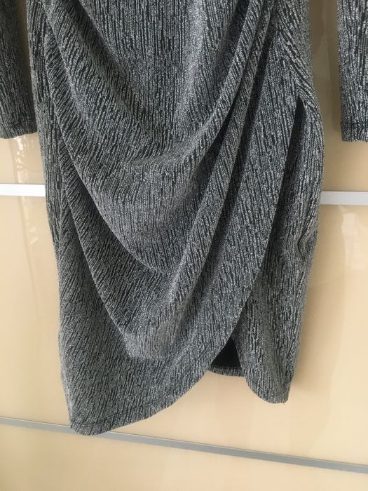 Sukienka elegancka Reservet -S