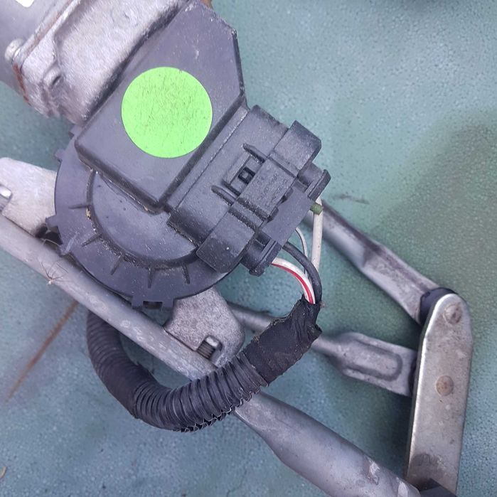 silniczek mechanizm ramiona cięgna wycieraczek przód fiat 500 jak nowe