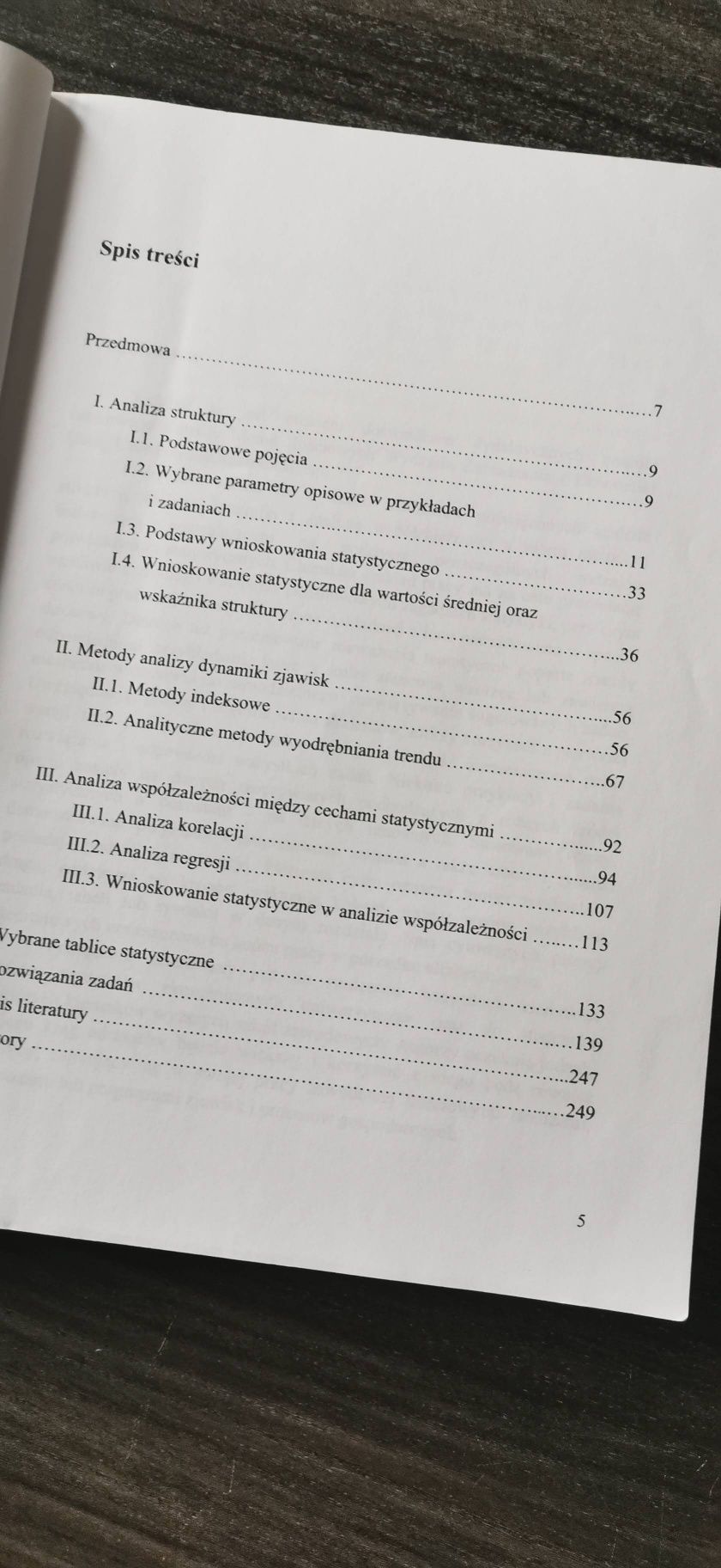 Książka podrecznik Wybrane zagadnienia ze statystyki R. Klóska R. Czyż