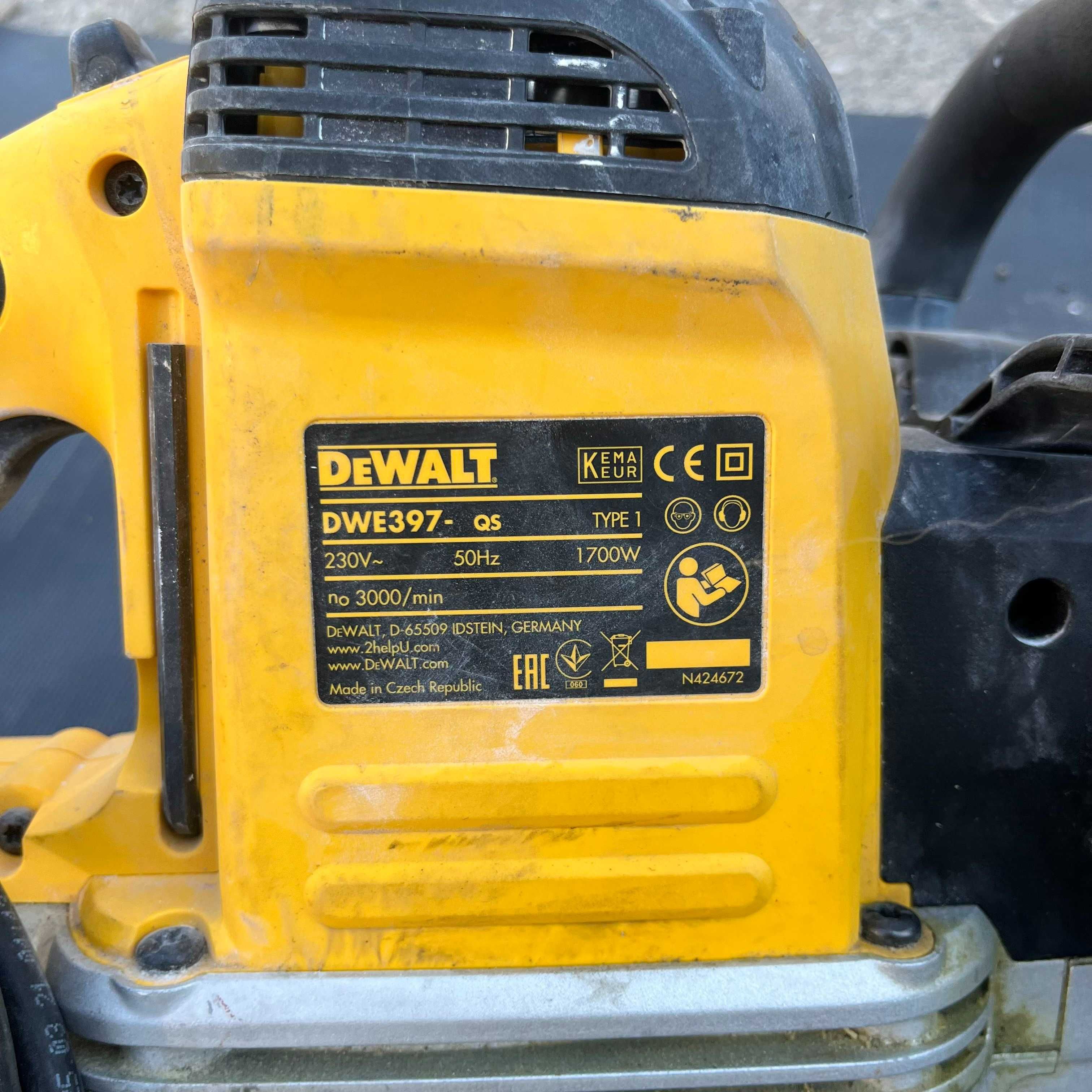 Pilarka Alligator DeWalt  1700W DWE397